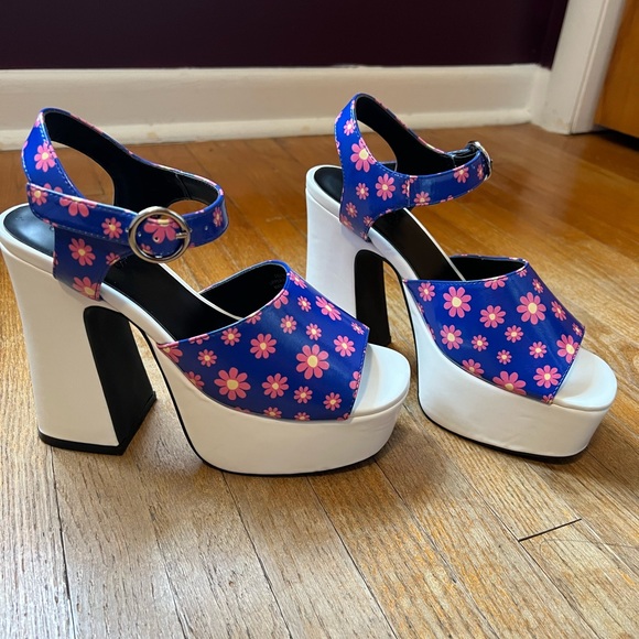 Delia’s by Dolls Kill Ditzy Delight platform heels blue floral women’s size US8 - Picture 15 of 16
